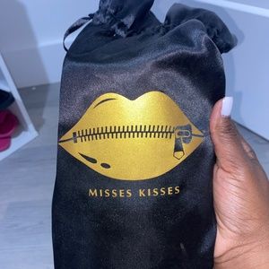 Misses kisses